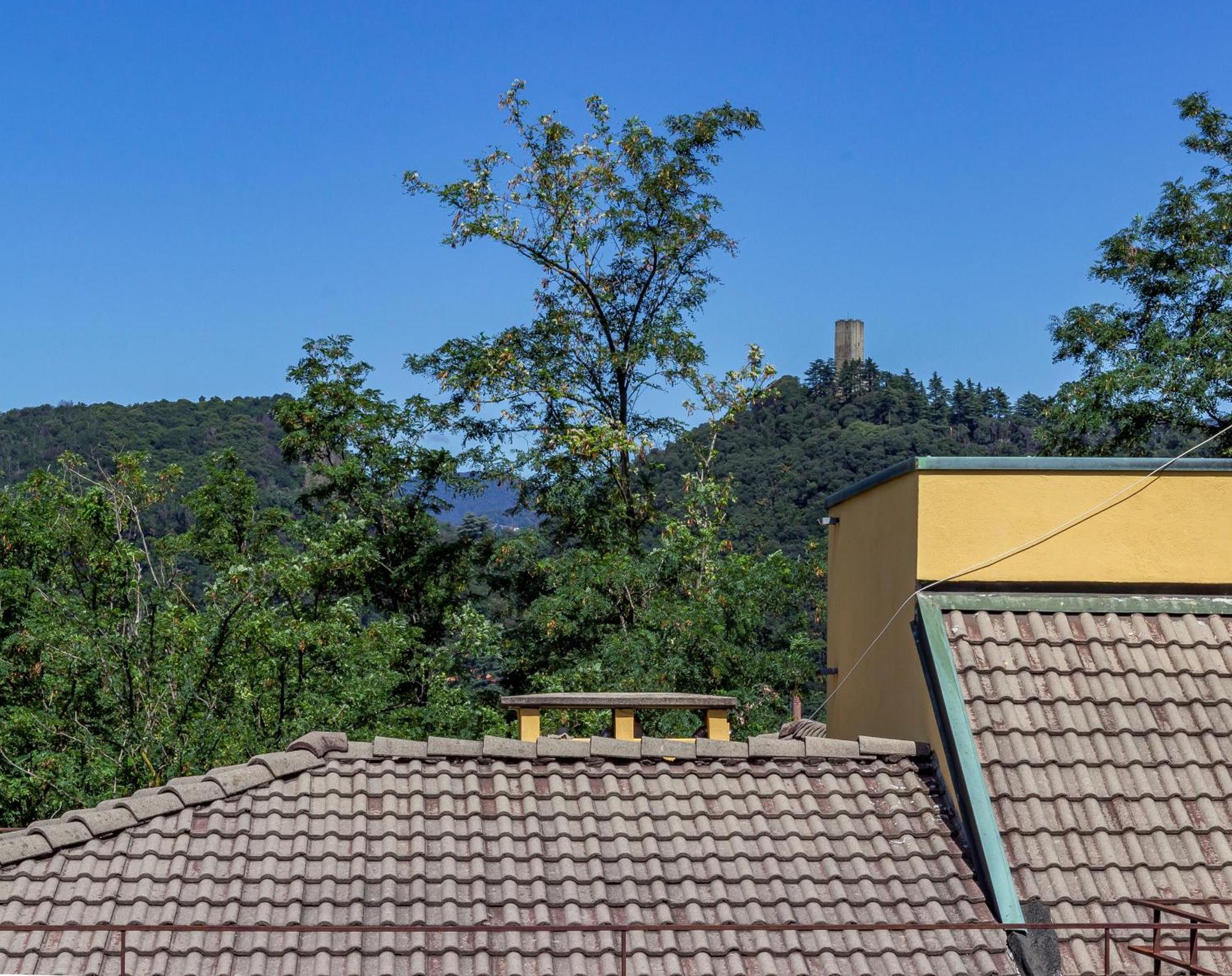 Parking & Terrace - Large 90 Mq - Self Check-In & Remote Access Appartement Como Buitenkant foto