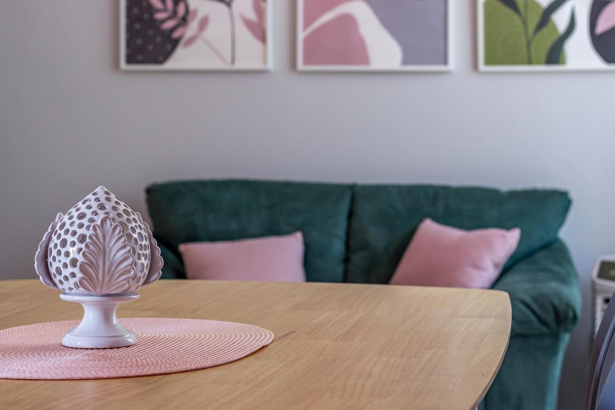 Parking & Terrace - Large 90 Mq - Self Check-In & Remote Access Appartement Como Buitenkant foto